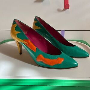 Made in Spain heels giving David Bowie energy